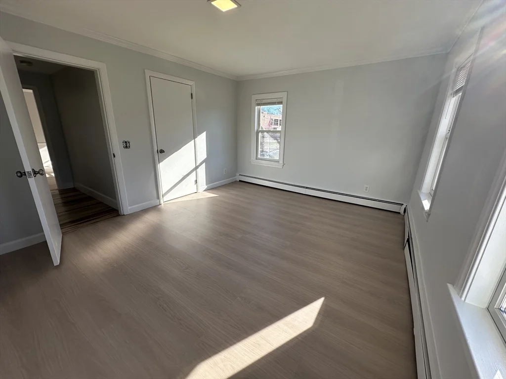 250 Walnut St, Framingham