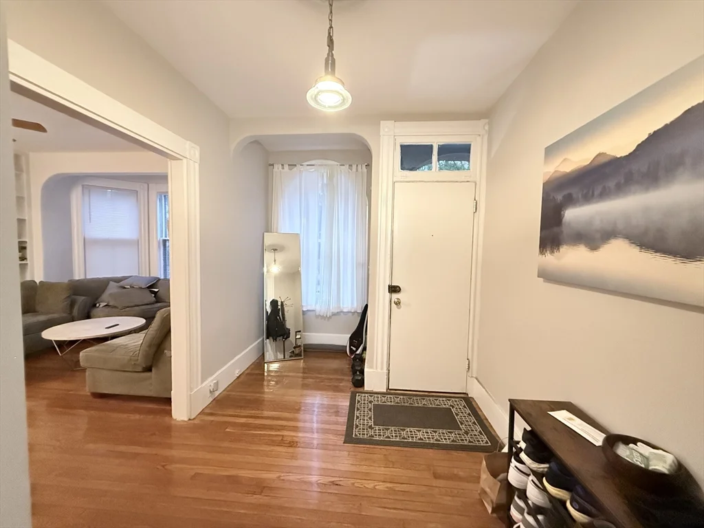 91 Walnut St, Brookline Village