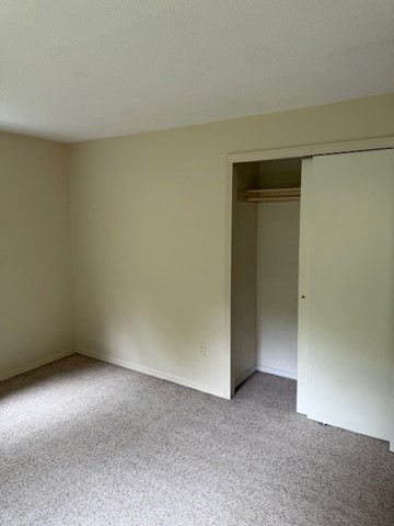 609 Flat Hill Rd, Lunenburg