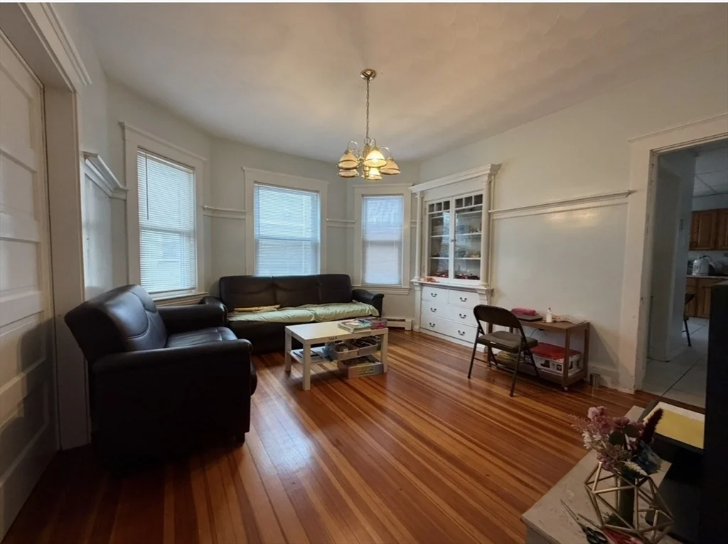 25 Hawthorne, Malden