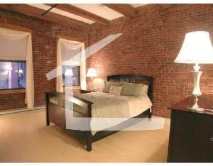 254 Friend St, West End