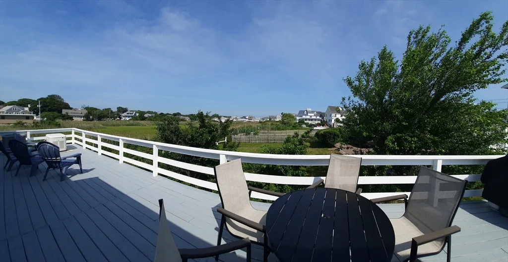 99 Scituate Ave, Scituate