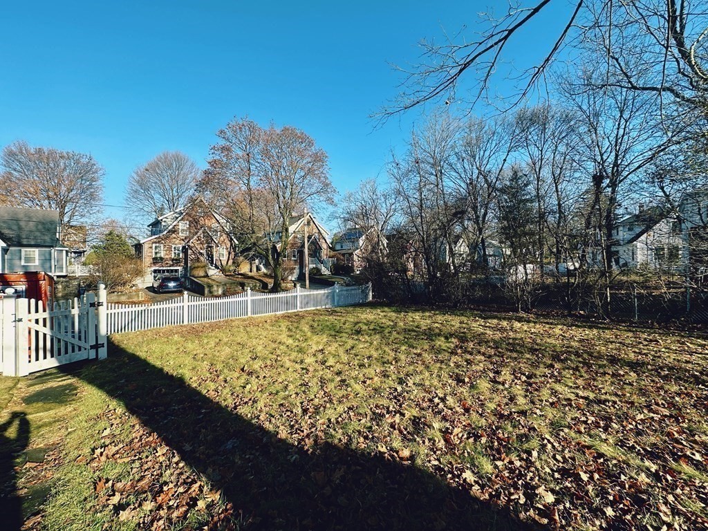 3 bed, 1.5 bath apartment for rent at 32 Valentine Unit SFH, Arlington — photo 14 of 16