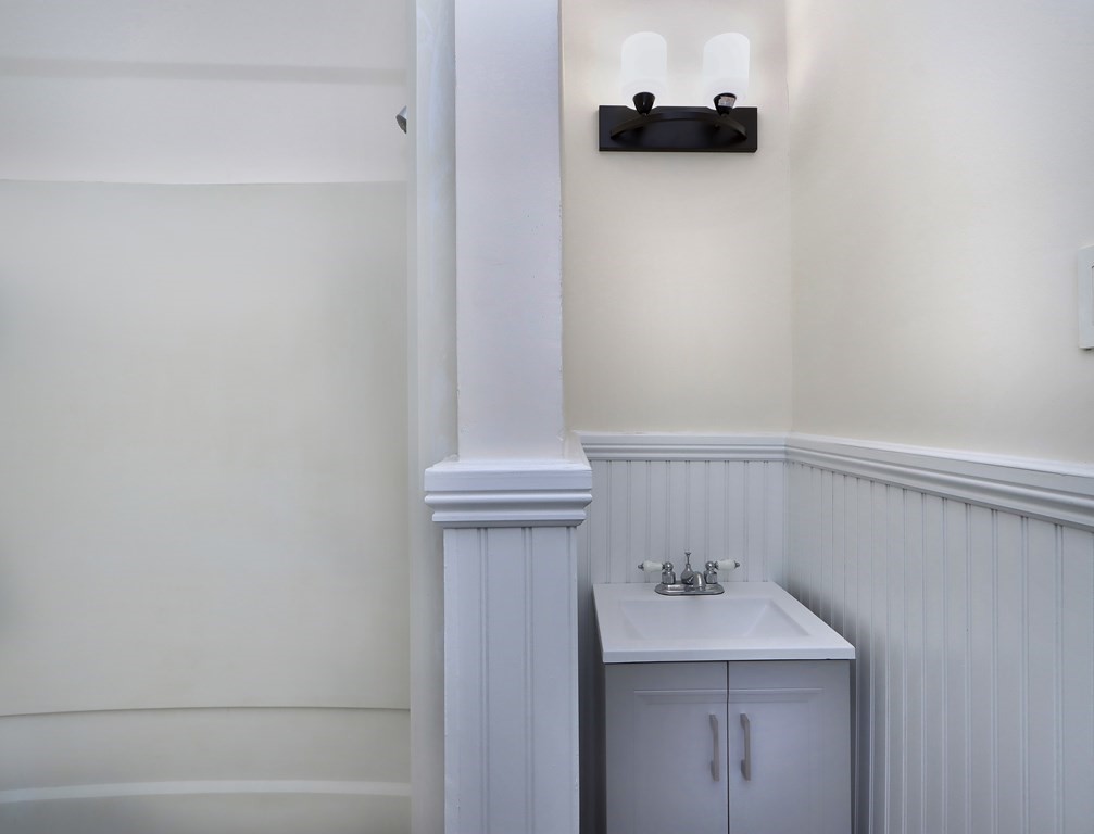 2 bed, 1 bath apartment for rent at 5 Stanford Ter Unit 1, Porter Square — photo 5 of 20
