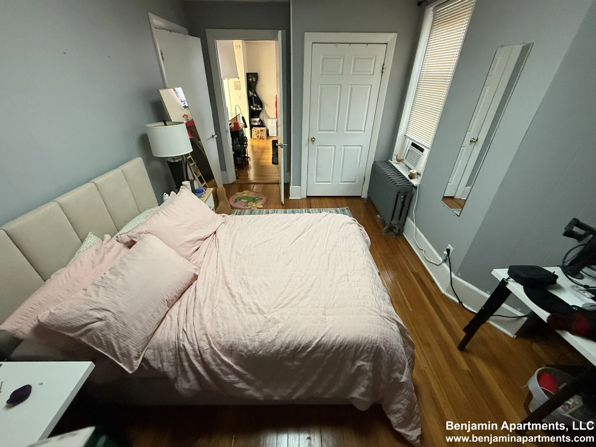 879 Beacon St, Fenway