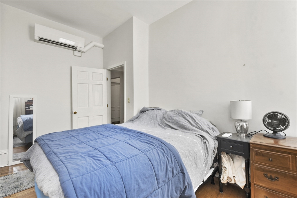 57 E Springfield, Boston