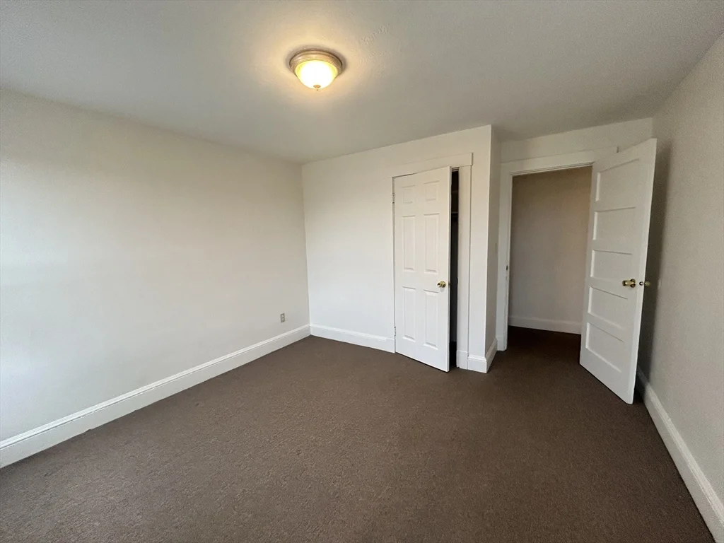 67 Pleasant St, Columbian Square