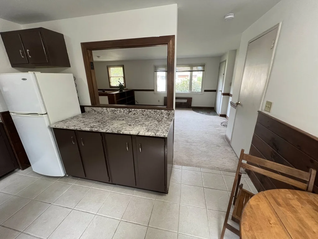 12 Saran Ave, Bedford