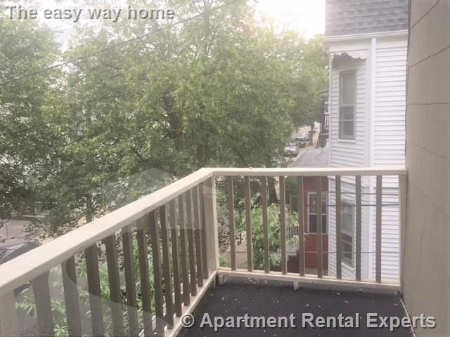 30 Prichard Ave, Davis Square