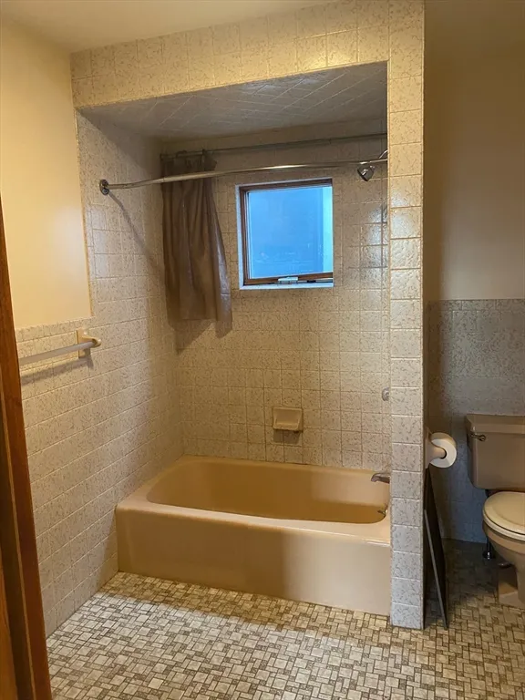 237 Lexington St, East Boston