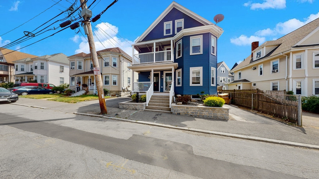 7 Chester Ave, Waltham