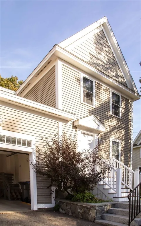 171 N Main St, Natick