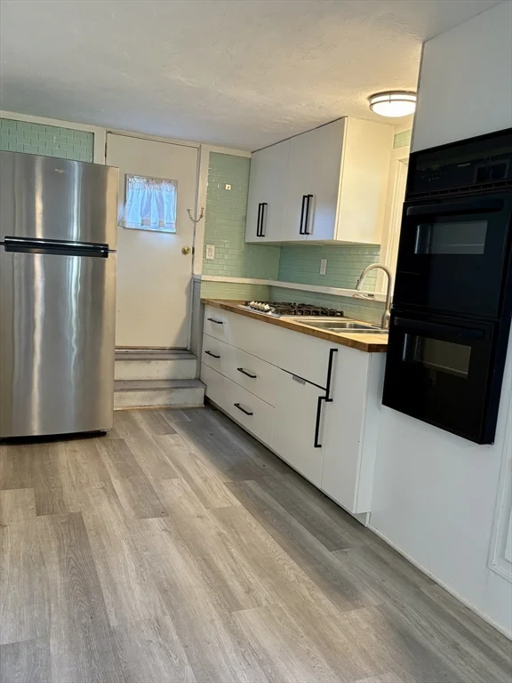 85 Regatta Rd, North Weymouth