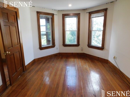 53 Porter Rd, Porter Square