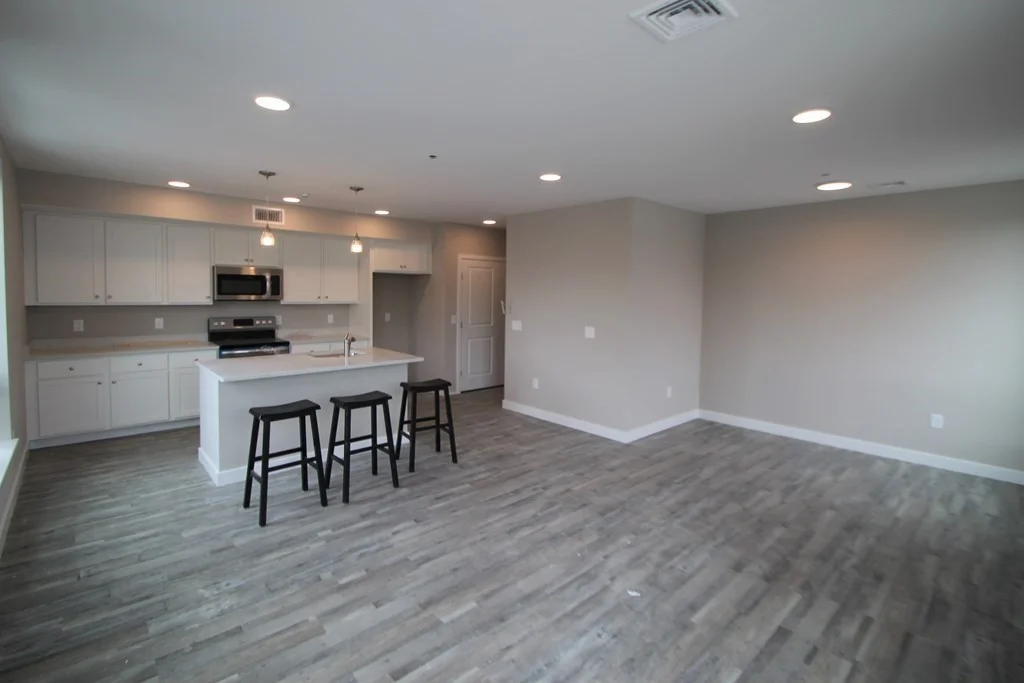 629 Washington St, Whitman
