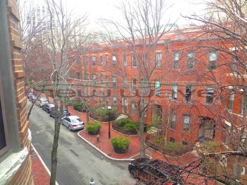 49 Saint Germain St, Back Bay