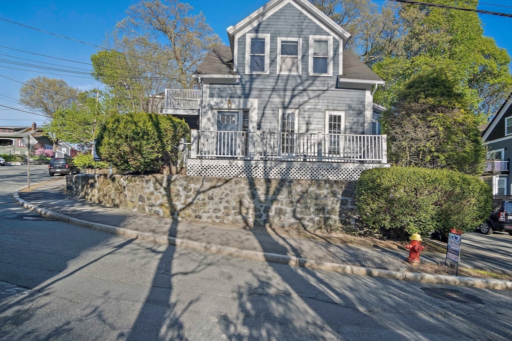 83 Marvin Rd, Melrose