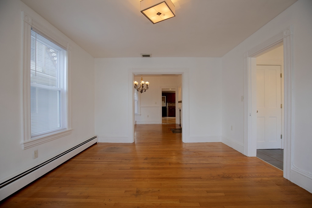 115 Taylor St, Waltham