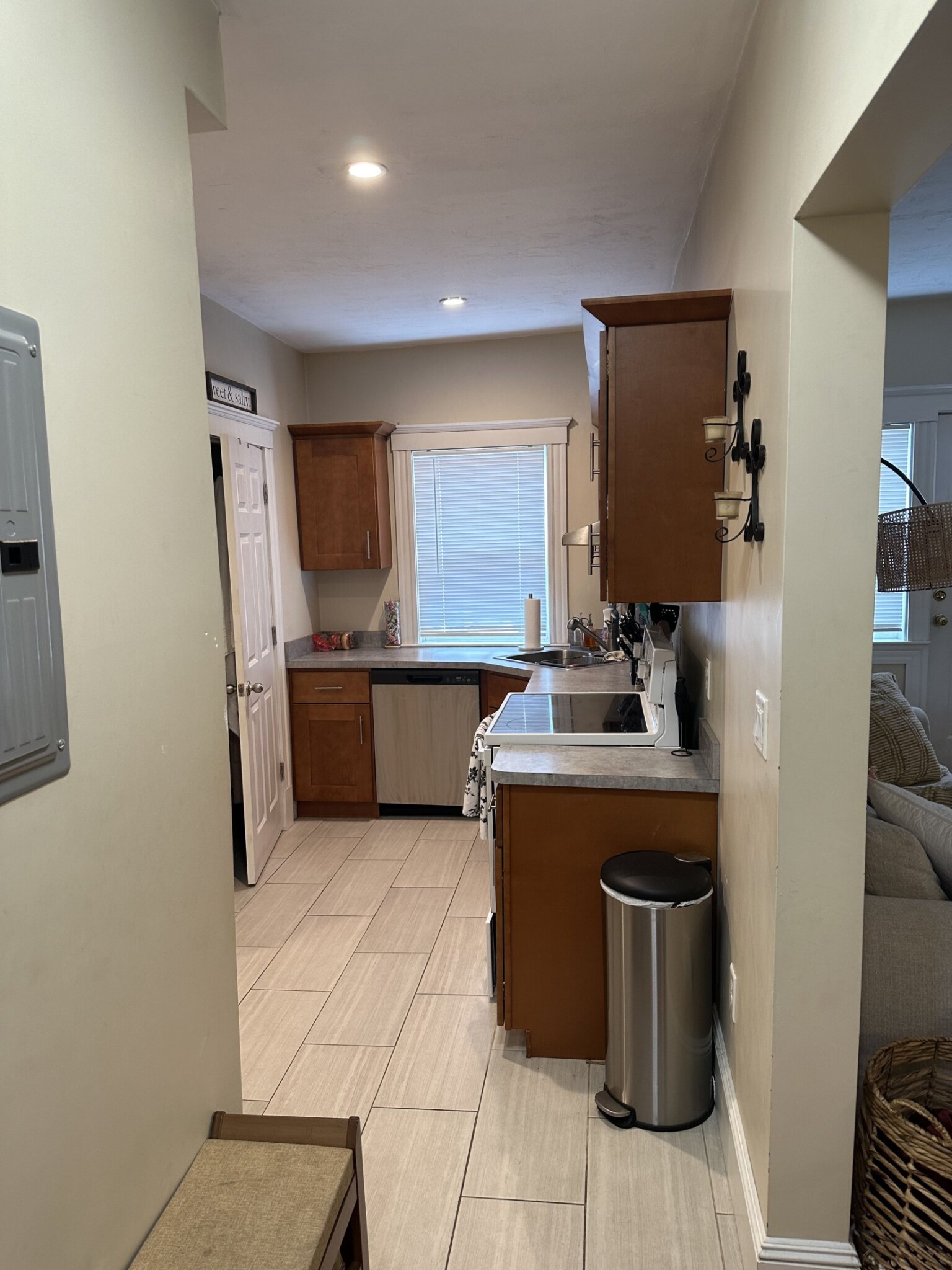 408 Neponset Ave, Dorchester