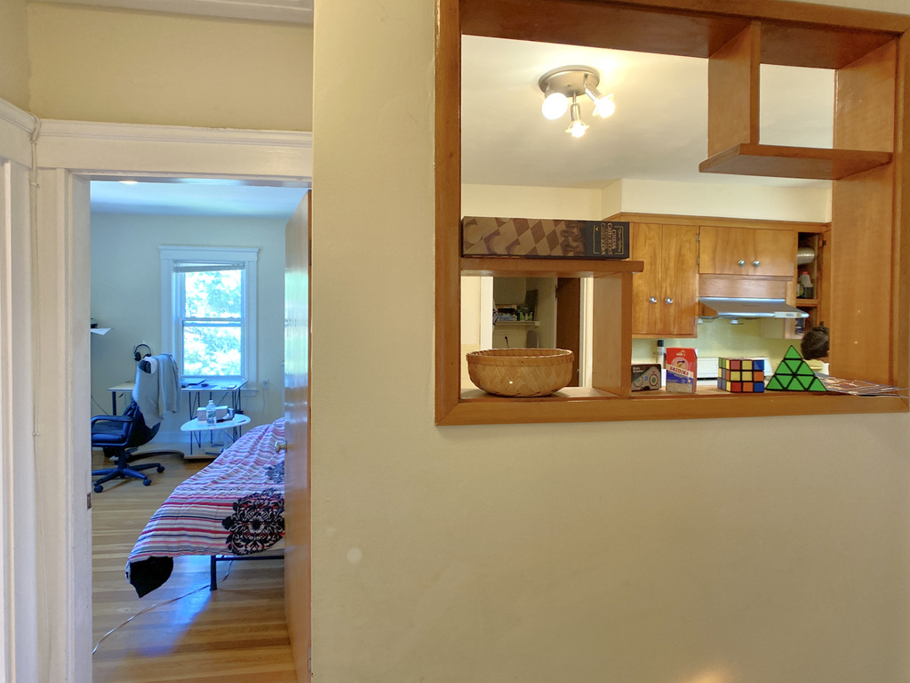 129 Oxford St, Newton Center