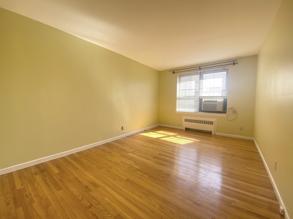 55 Harvard Ave, Harvard Avenue