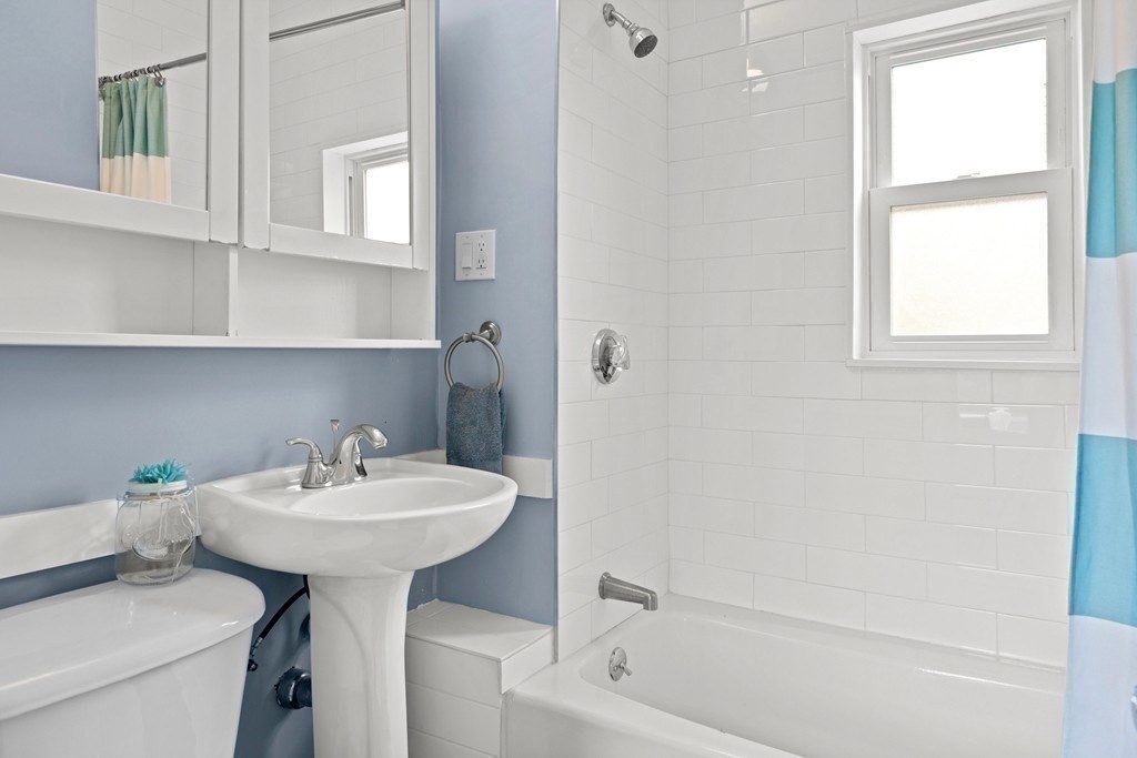 256 Bunker Hill St, Charlestown