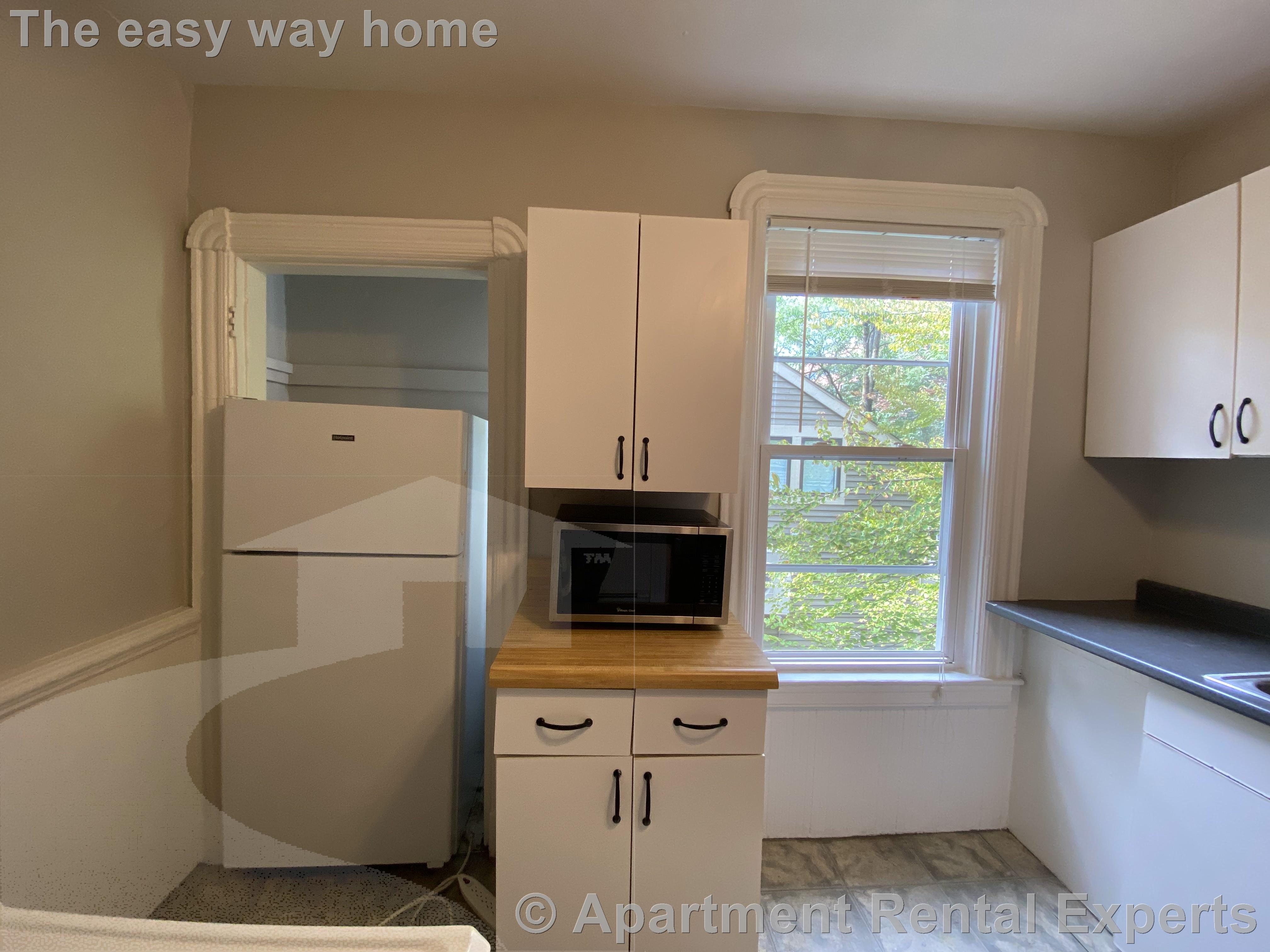 568 Green St, Central Square