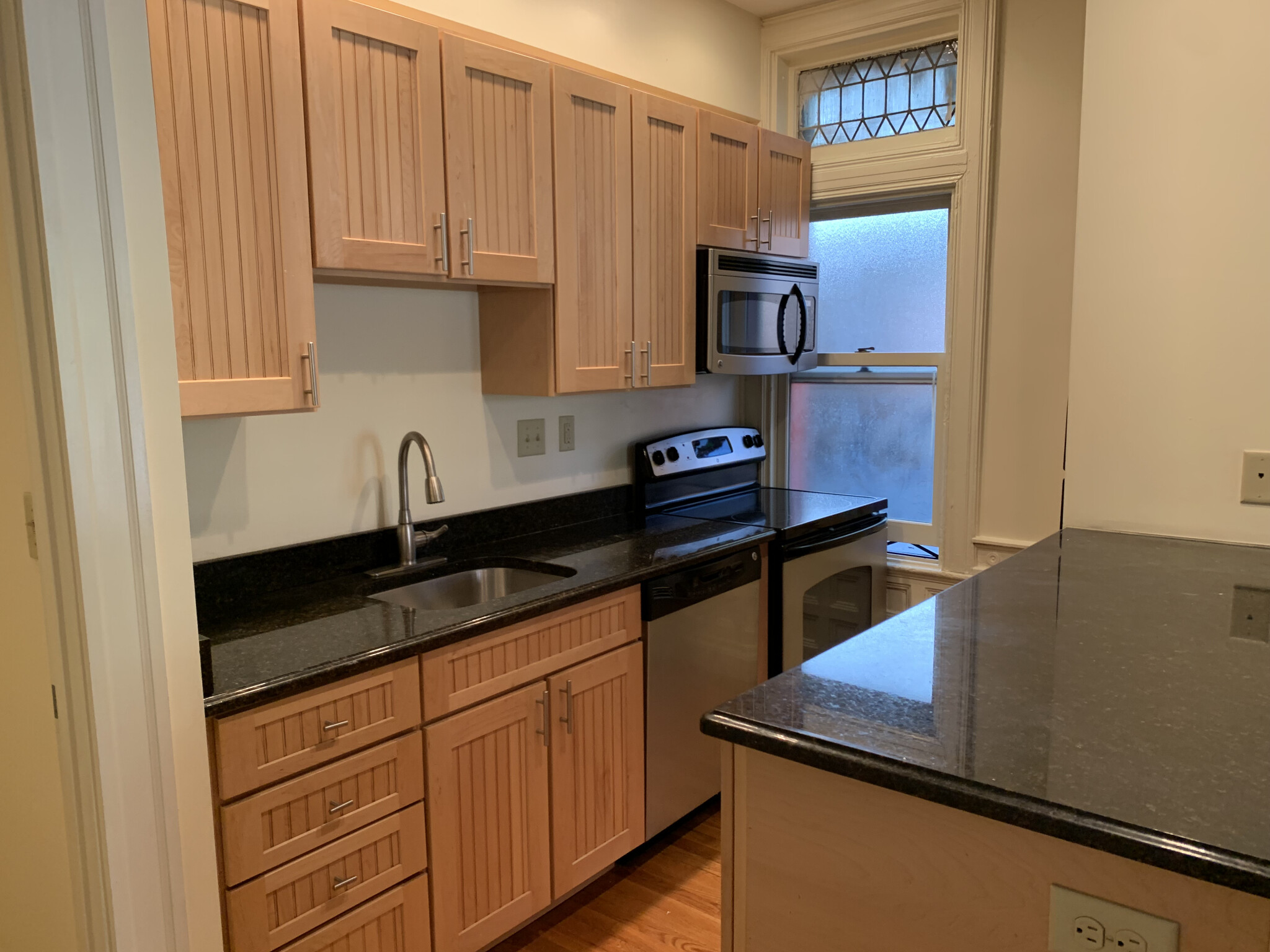 195 Commonwealth Ave, Back Bay