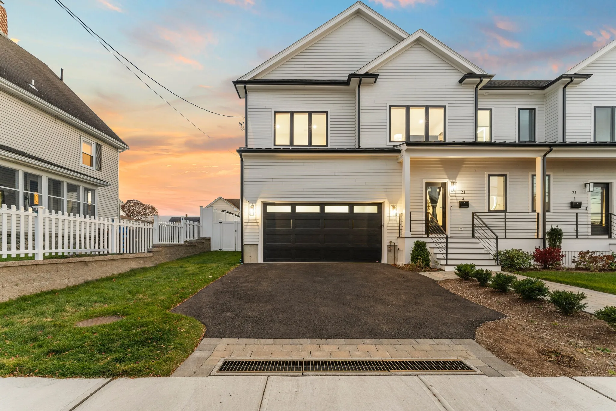 21 Bolton St, South Side