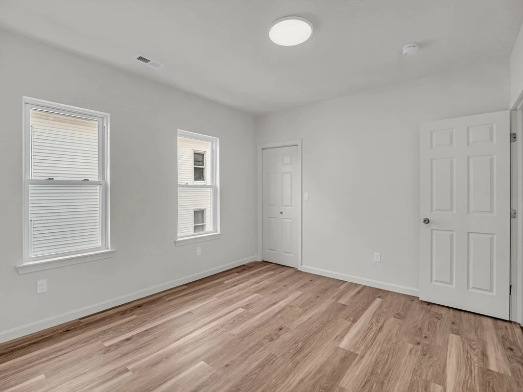 12 Alpine St, Worcester