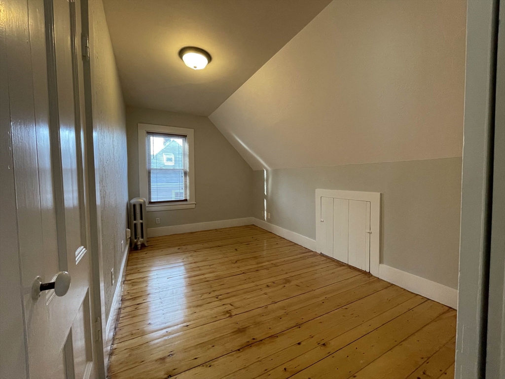 11 Maple Cir, Newton Corner