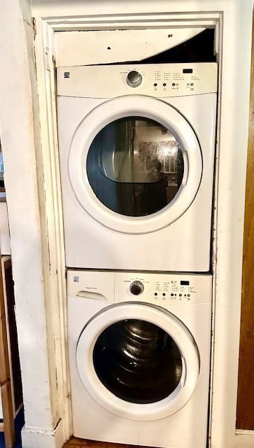 8 Ralph Piteri Ter, Watertown