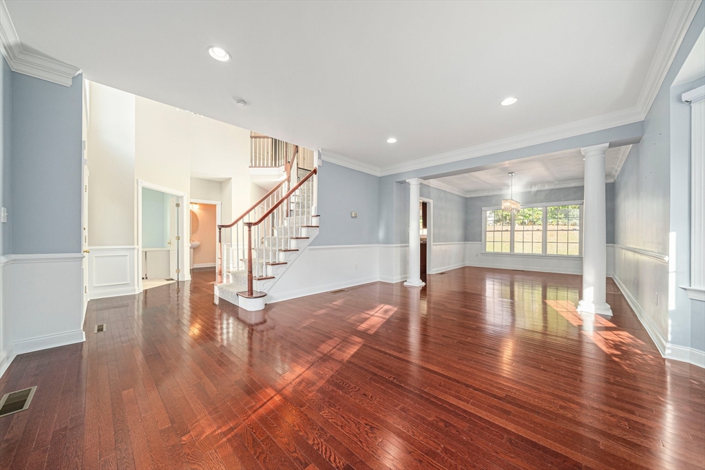 24 Endean Dr, Walpole