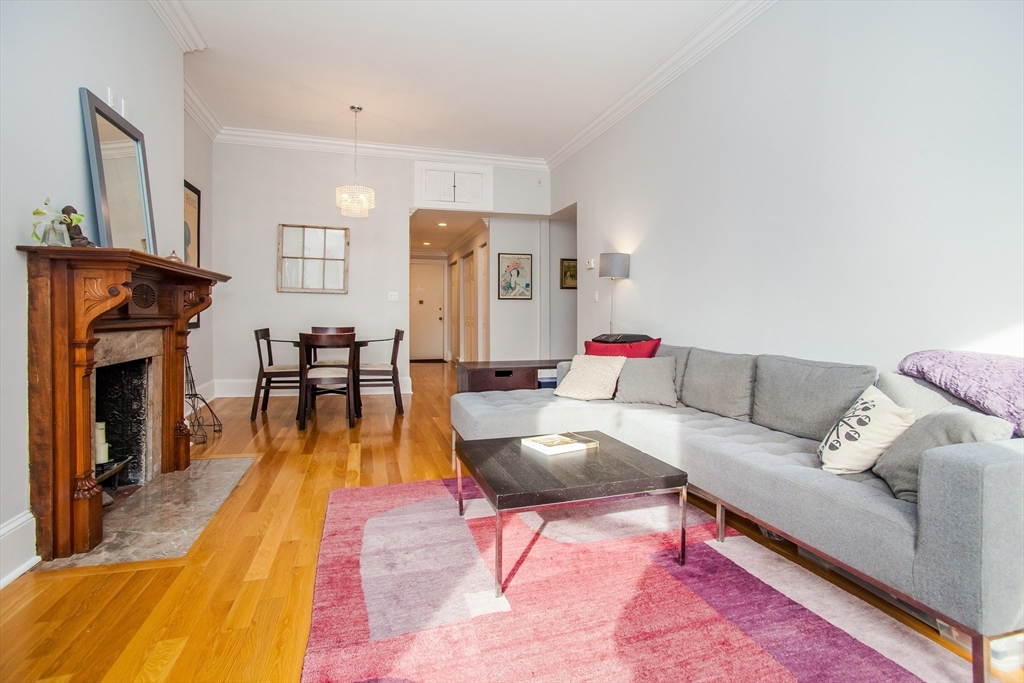 280 Commonwealth Ave, Back Bay