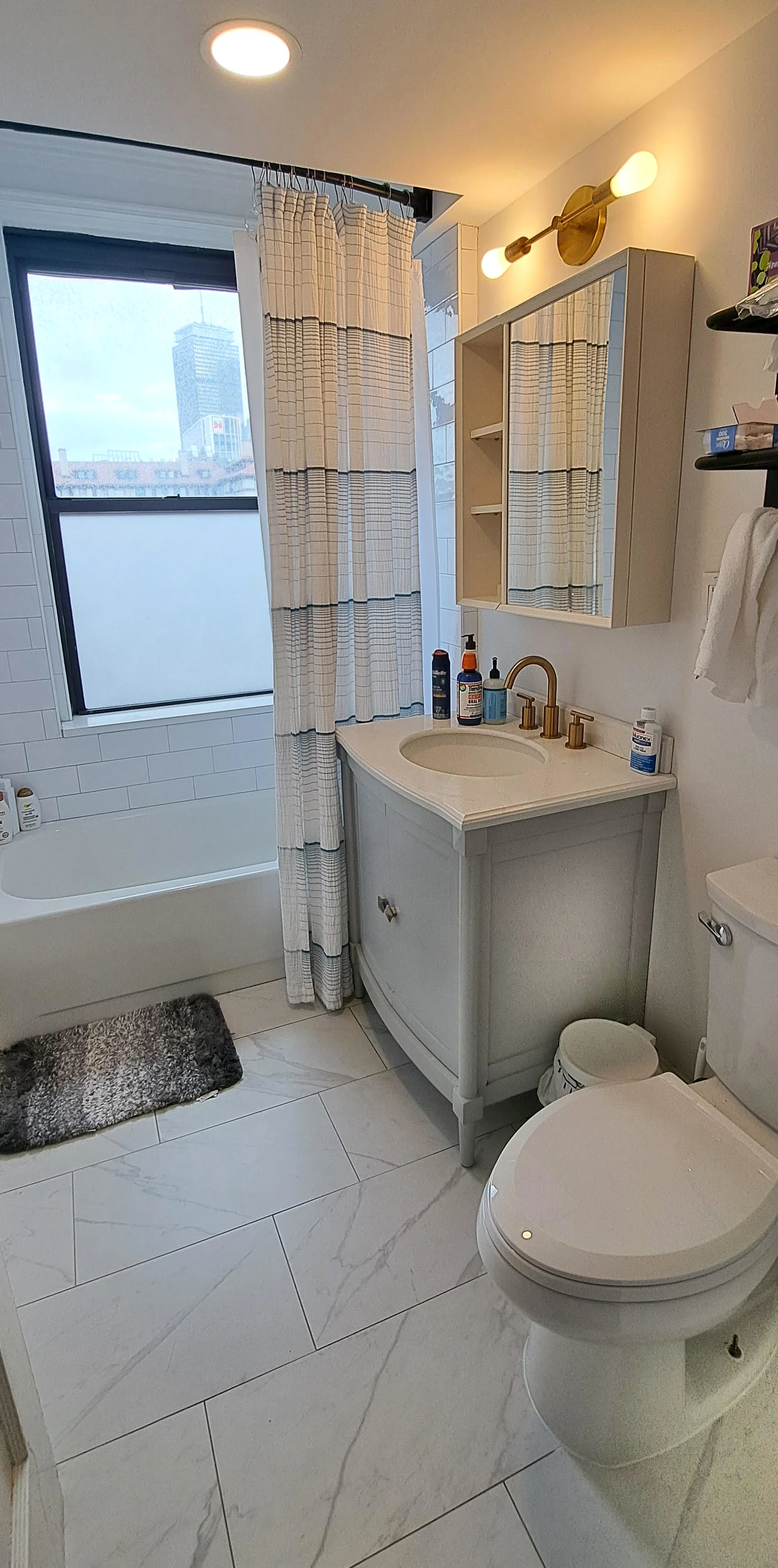 464 Commonwealth Ave, Fenway