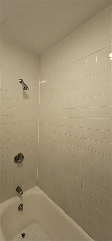 14 Harding Ave, Everett