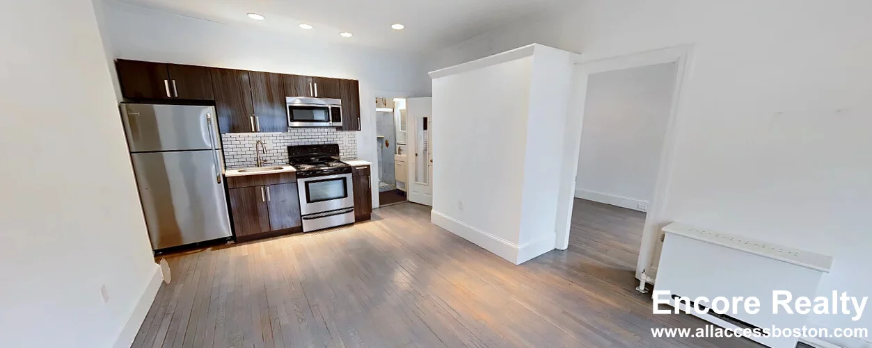 225 Newbury St, Back Bay