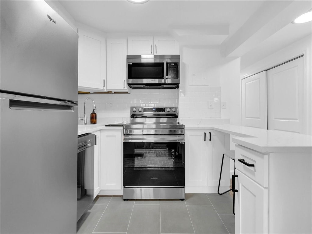 15 University Rd, Aspinwall Hill