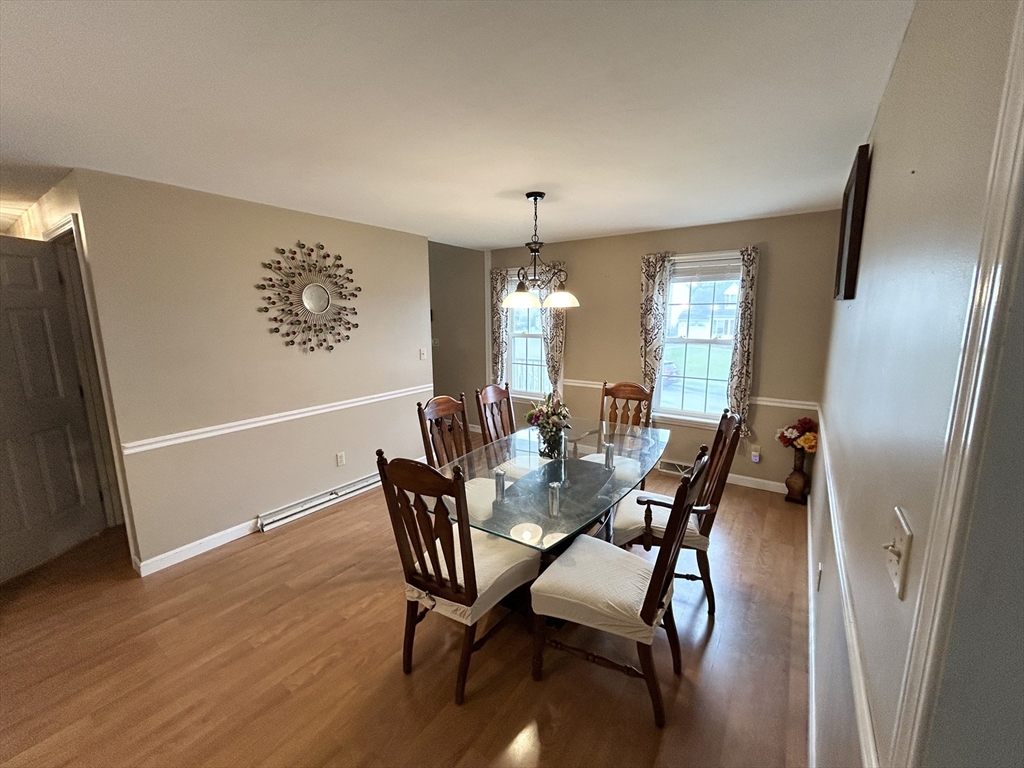 35 Fox Meadow Dr, Worcester