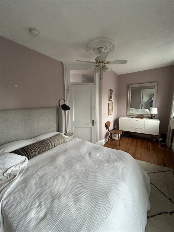 609 Centre St, Jamaica Plain