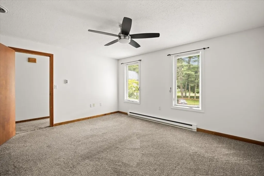 9 Village Way, Norton