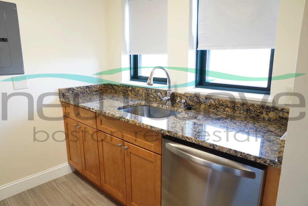 400 Massachusetts Ave, South End