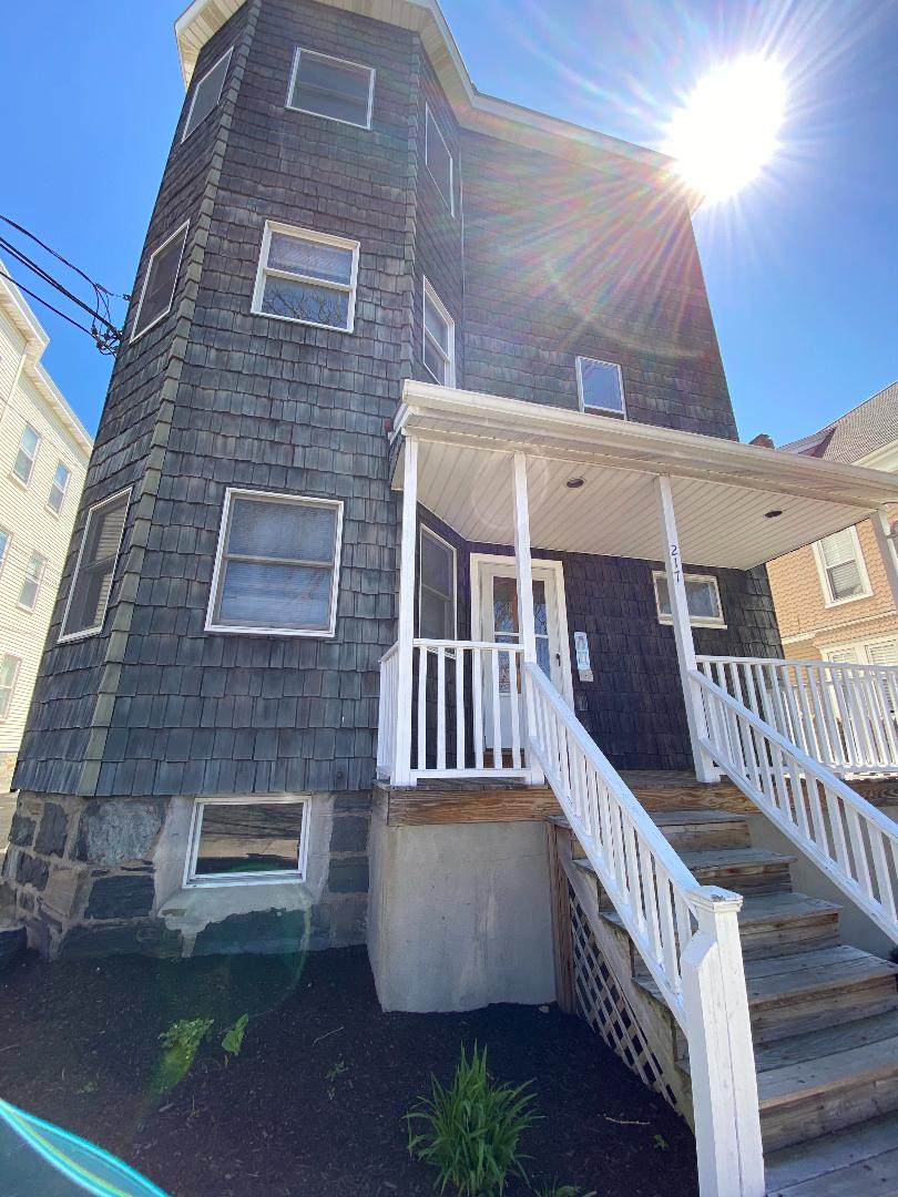 217 Holland St, Teele Square