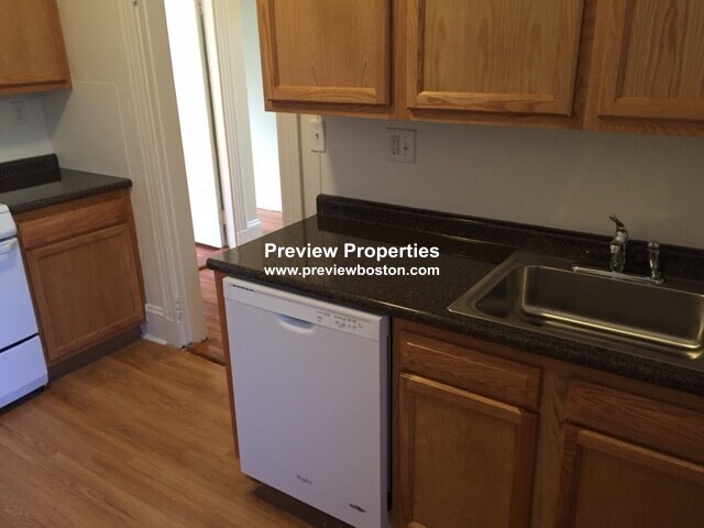 1377 Commonwealth Ave, Allston