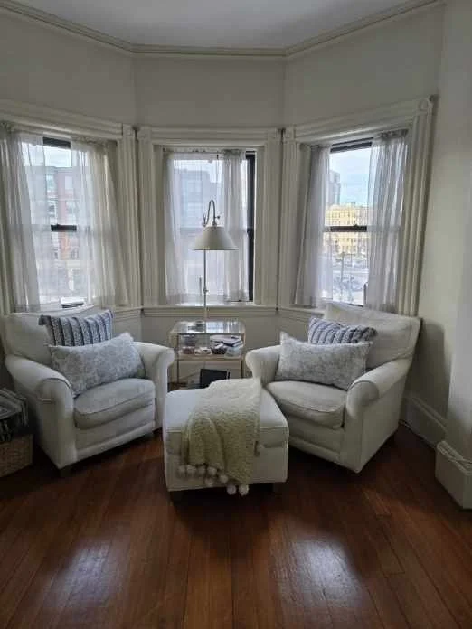 899 Beacon St, Fenway