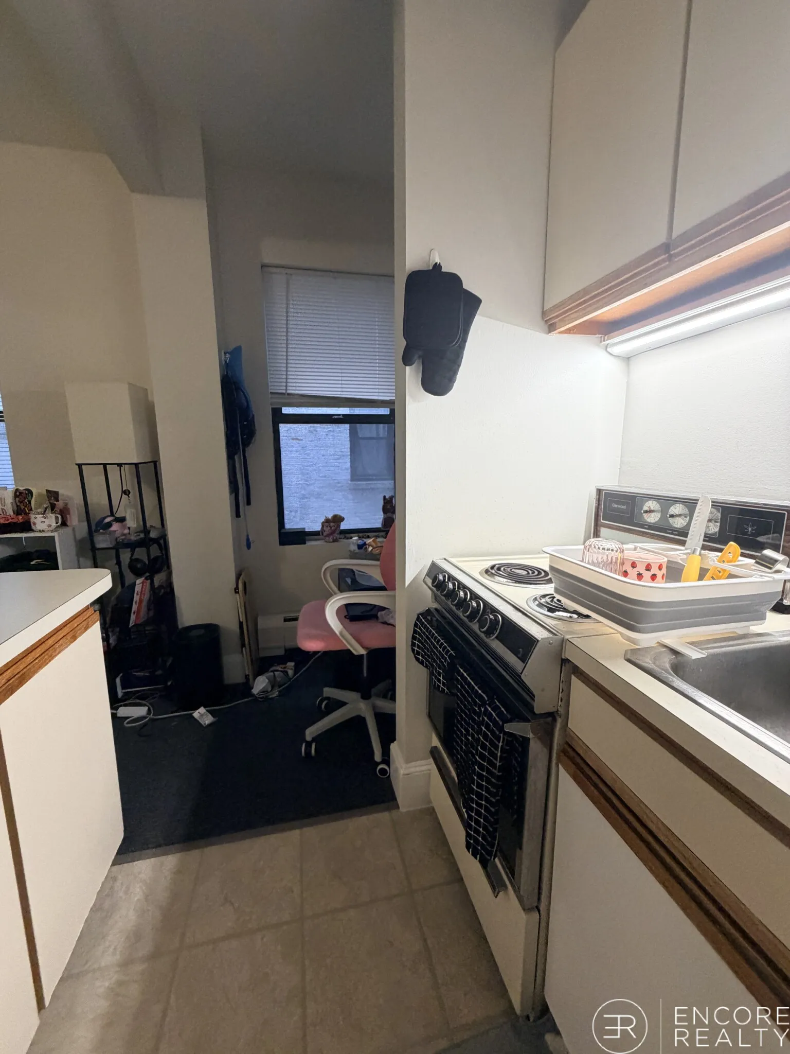 833 Beacon St, Fenway