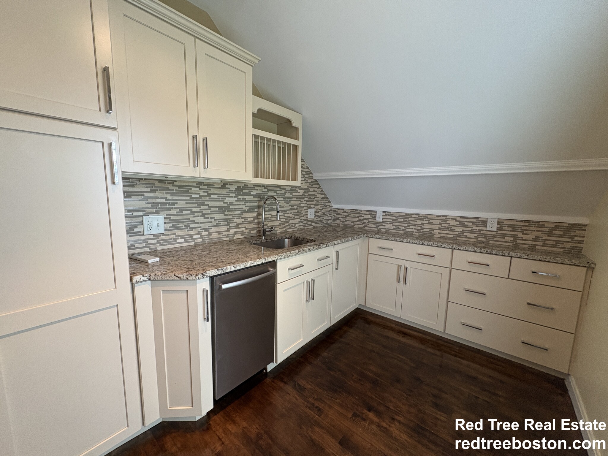 21 Holton St, Allston