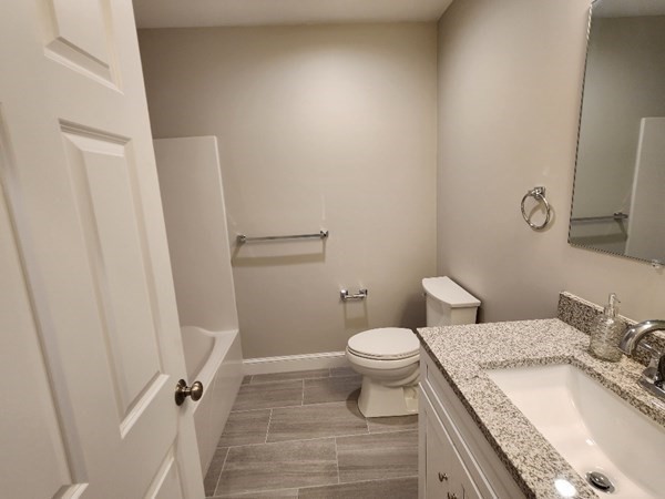 158 Hayden Rowe, Hopkinton