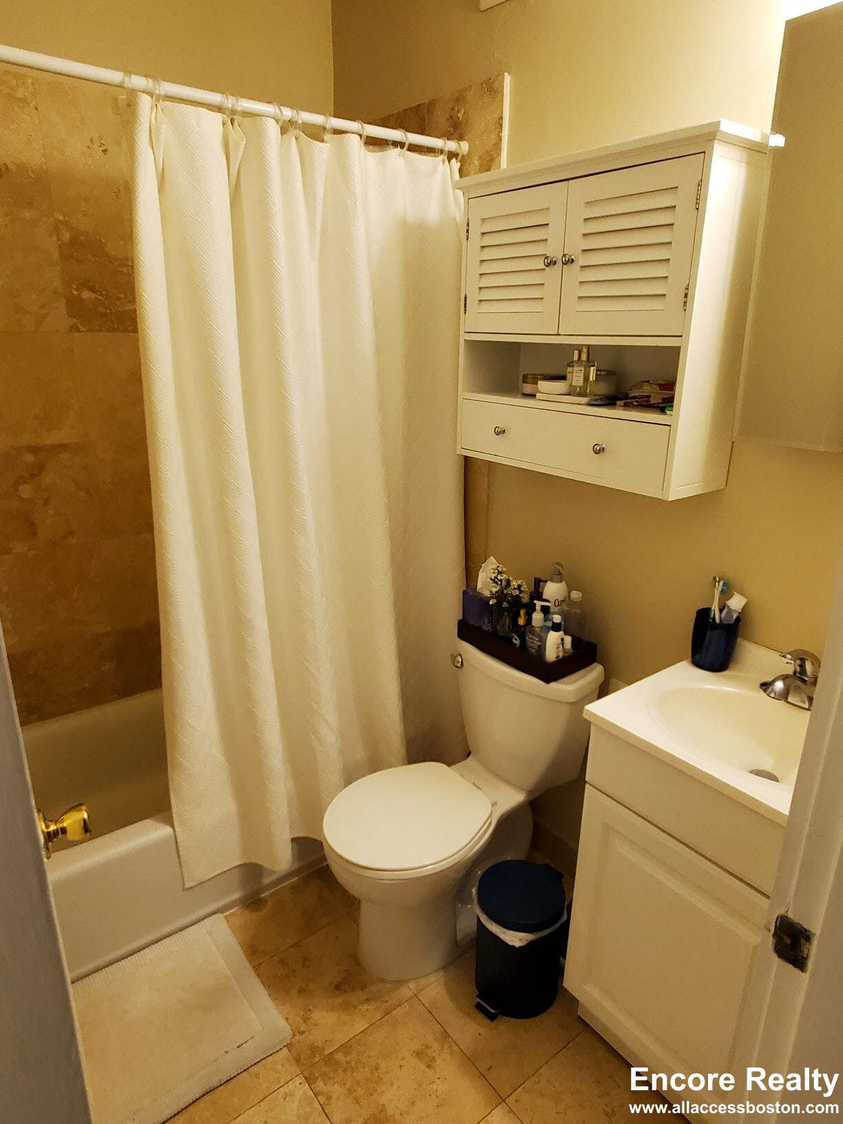 33 Highgate St, Allston