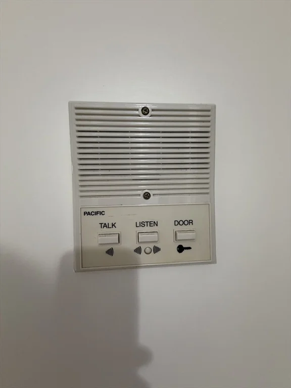 522 Saratoga St, East Boston